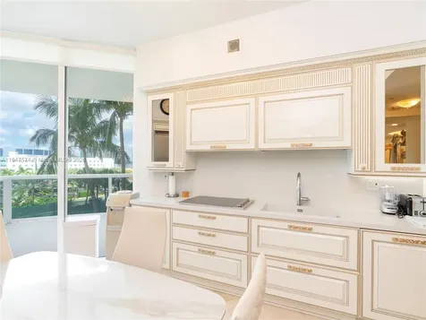 18101 Collins Avenue Sunny Isles Beach FL 33160