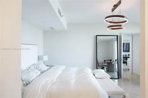 17201 Collins Avenue Sunny Isles Beach FL 33160