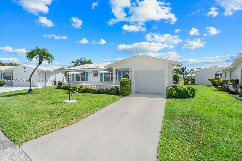 1897 SW 20th Circle Boynton Beach FL 33426