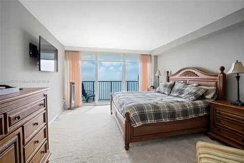 400 Beach Road Tequesta FL 33469