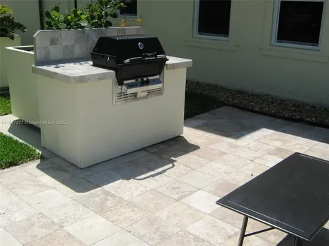 400 Beach Road Tequesta FL 33469