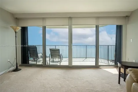 400 Beach Road Tequesta FL 33469