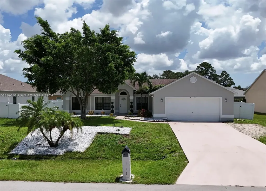 4141 SW Alice Street Port St. Lucie FL 34953