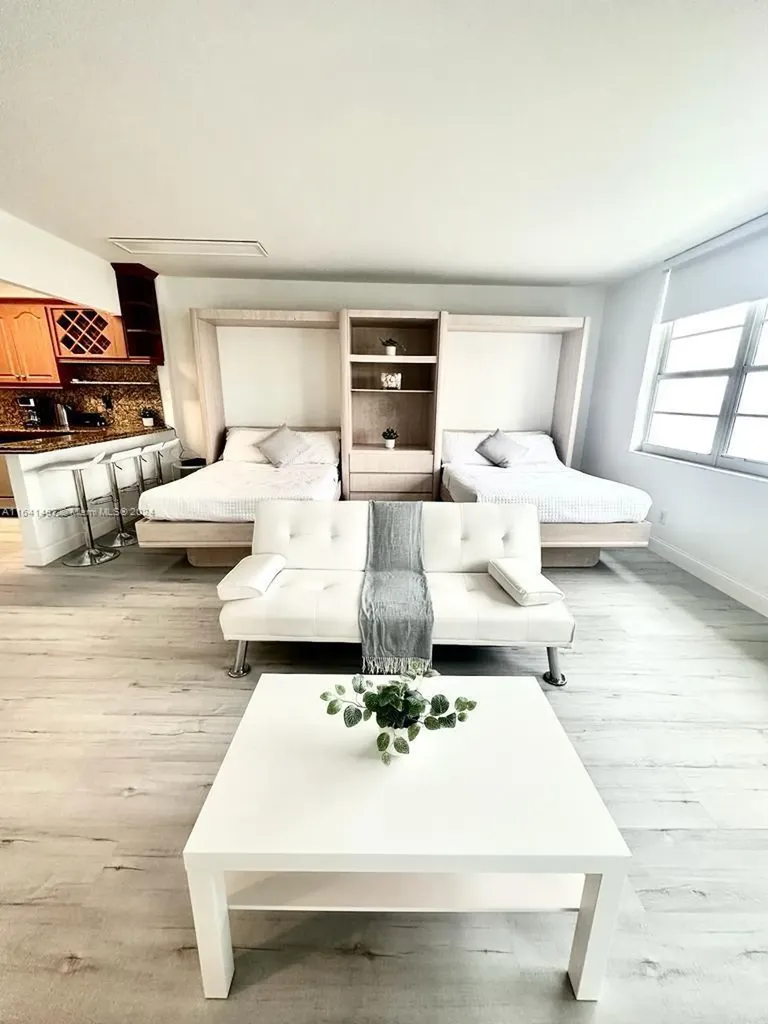 100 Lincoln Road Miami Beach FL 33139