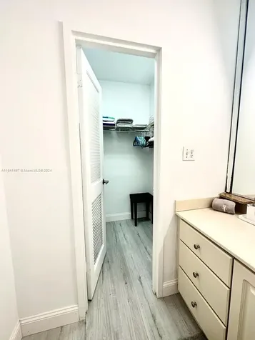 100 Lincoln Road Miami Beach FL 33139