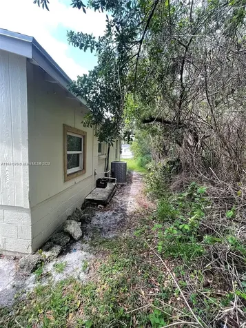 2008 N 51st Court Fort Pierce FL 34947