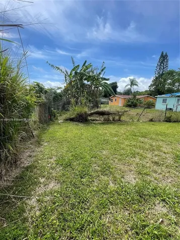 2008 N 51st Court Fort Pierce FL 34947