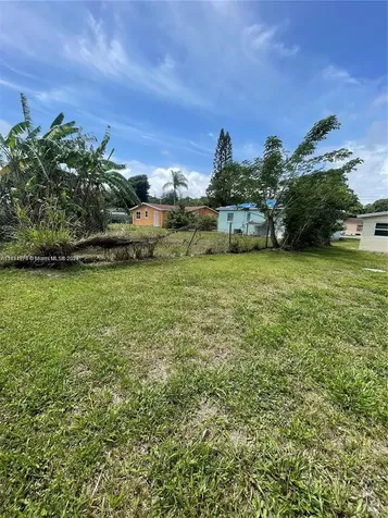 2008 N 51st Court Fort Pierce FL 34947