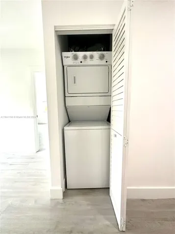 660 Lenox Avenue Miami Beach FL 33139