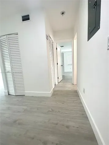 660 Lenox Avenue Miami Beach FL 33139