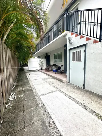 650 Lenox Avenue Miami Beach FL 33139