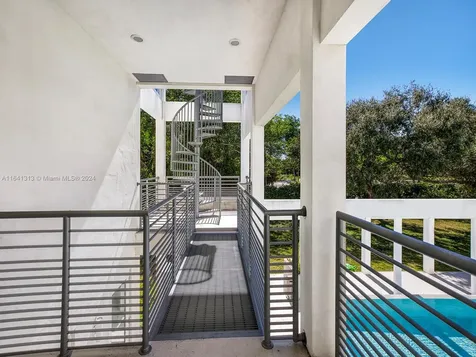 5970 SW 135th Terrace Pinecrest FL 33156