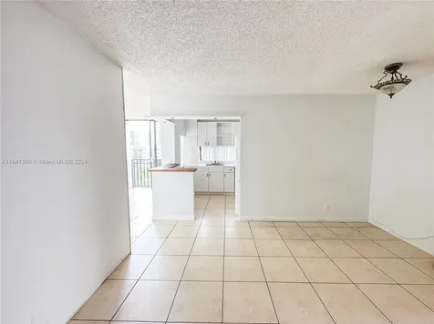 17021 N Bay Road Sunny Isles Beach FL 33160