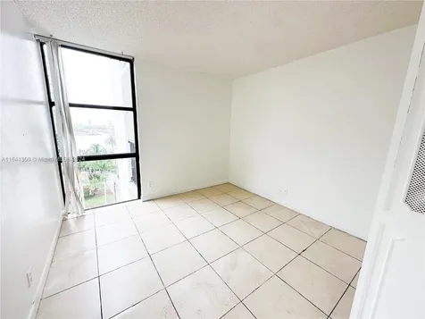 17021 N Bay Road Sunny Isles Beach FL 33160