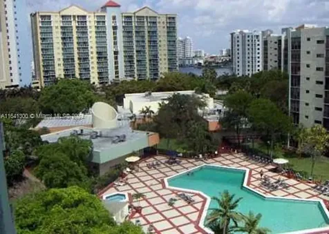 17021 N Bay Road Sunny Isles Beach FL 33160