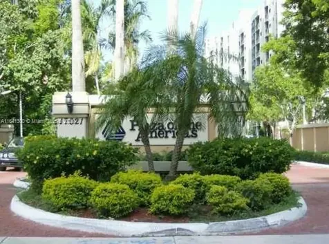 17021 N Bay Road Sunny Isles Beach FL 33160