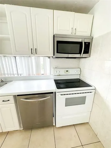 17021 N Bay Road Sunny Isles Beach FL 33160