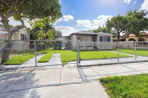 461 NW 32nd Court Miami FL 33125