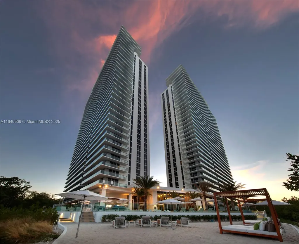 16385 Biscayne Boulevard North Miami Beach FL 33160