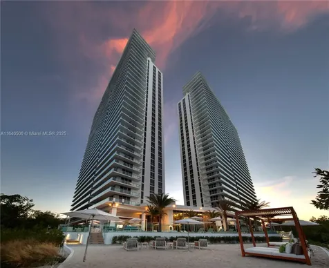 16385 Biscayne Boulevard North Miami Beach FL 33160