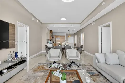 16385 Biscayne Boulevard North Miami Beach FL 33160