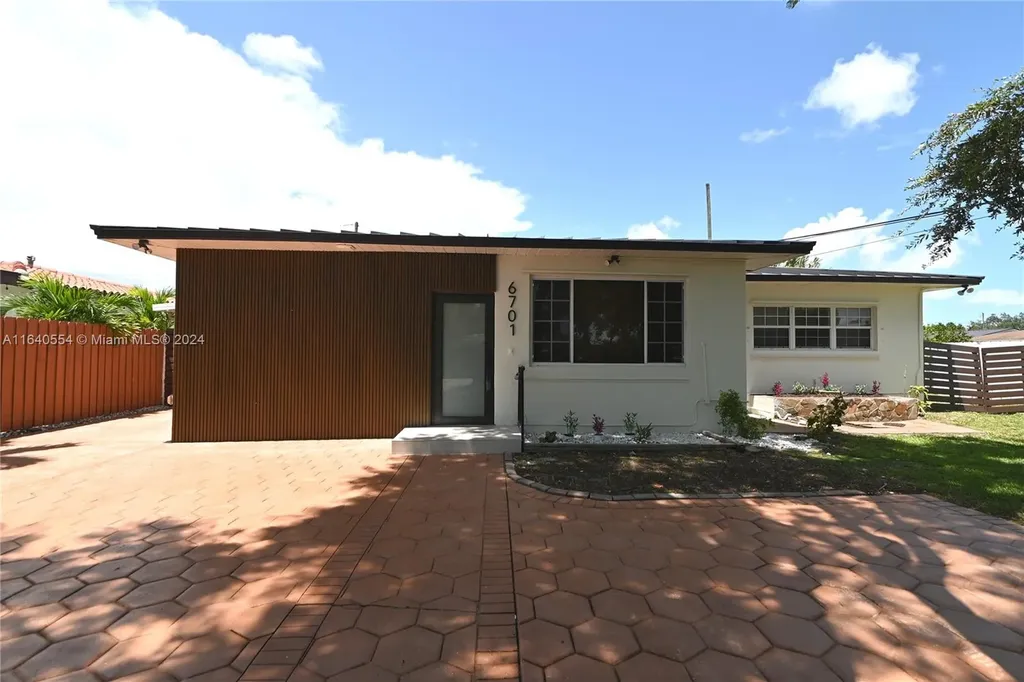 6701 SW 28th Street Miami FL 33155