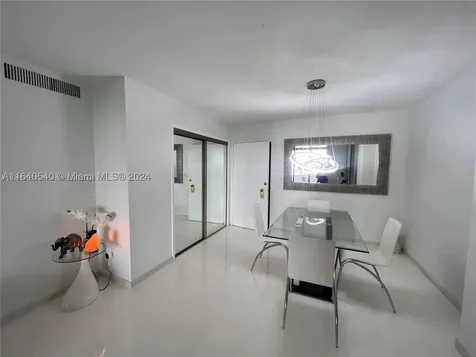5555 Collins Avenue Miami Beach FL 33140