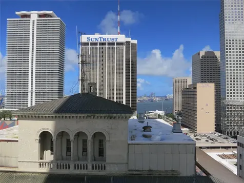 151 SE 1 Street Miami FL 33131