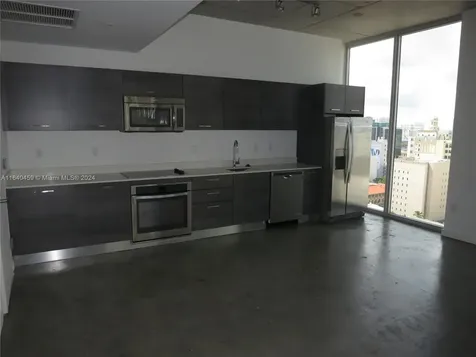 151 SE 1 Street Miami FL 33131