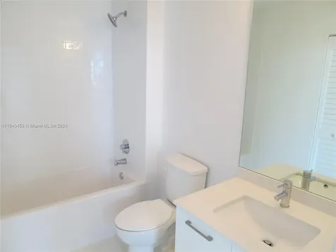 151 SE 1 Street Miami FL 33131