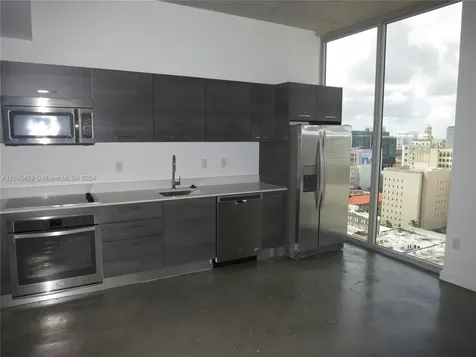 151 SE 1 Street Miami FL 33131