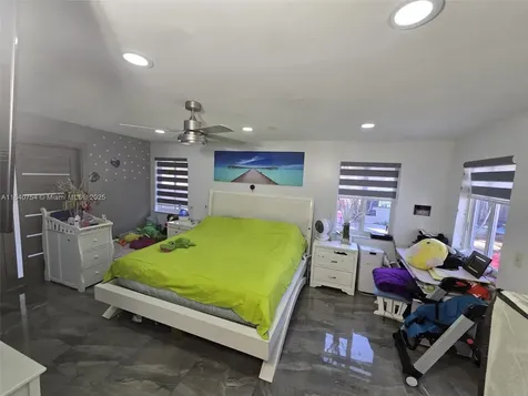 19050 SW 119th Avenue Miami FL 33177