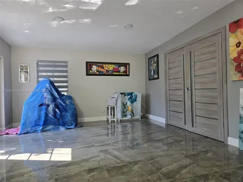 19050 SW 119th Avenue Miami FL 33177