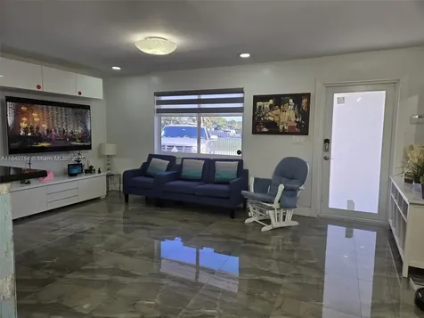 19050 SW 119th Avenue Miami FL 33177