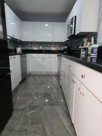 19050 SW 119th Avenue Miami FL 33177