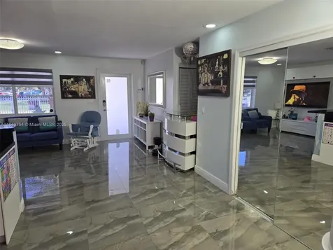 19050 SW 119th Avenue Miami FL 33177