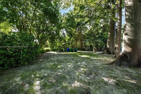 5975 N Bayshore Drive Miami FL 33137