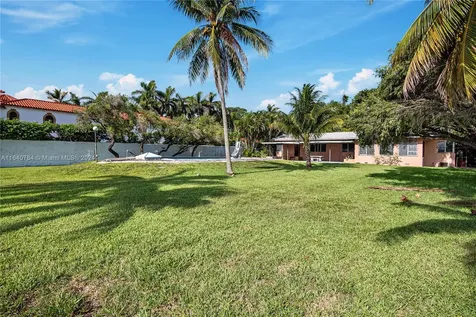 5975 N Bayshore Drive Miami FL 33137