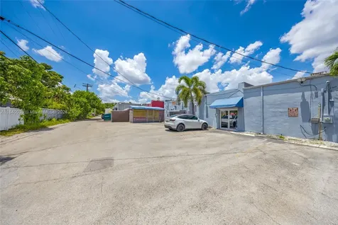 2218 SW 22nd Street Miami FL 33145