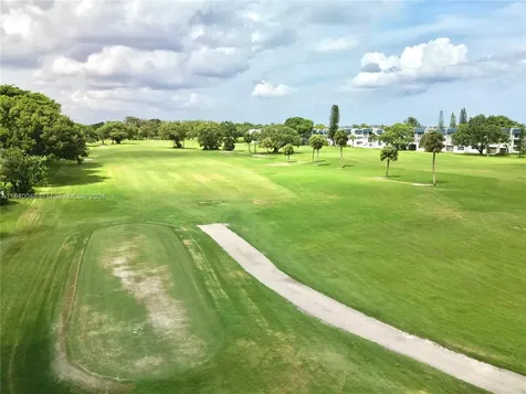 1040 Country Club Drive Margate FL 33063