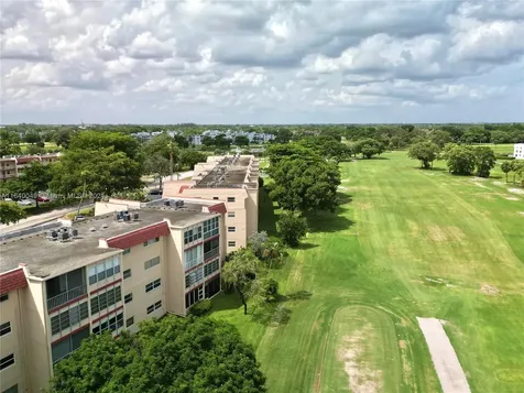 1040 Country Club Drive Margate FL 33063