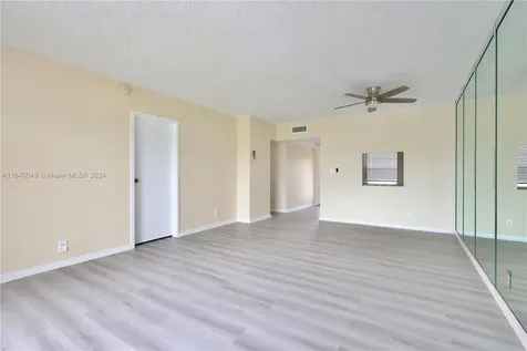 1040 Country Club Drive Margate FL 33063