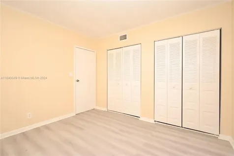 1040 Country Club Drive Margate FL 33063