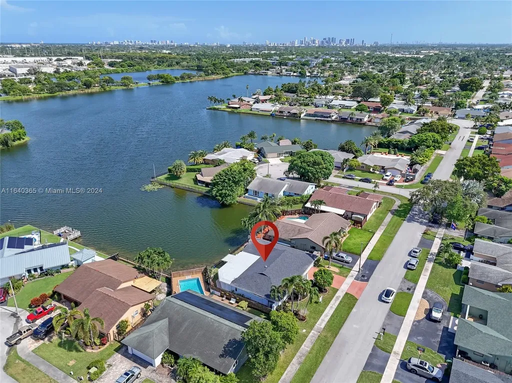 4172 NW 19th Terrace Oakland Park FL 33309