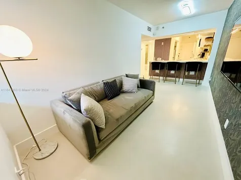 100 Lincoln Road Miami Beach FL 33139