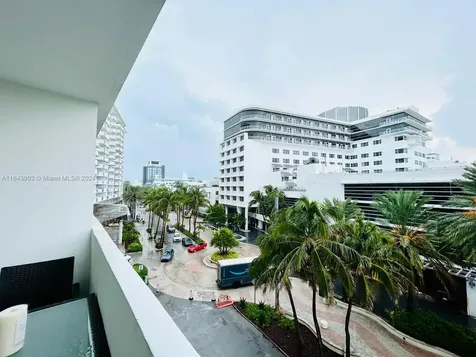 100 Lincoln Road Miami Beach FL 33139