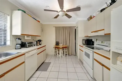 10026 NW 70th Street Tamarac FL 33321