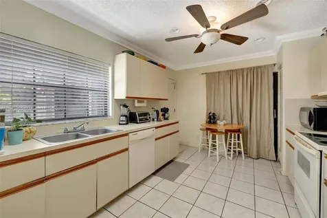 10026 NW 70th Street Tamarac FL 33321