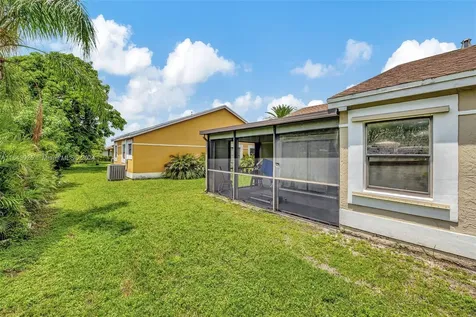 10026 NW 70th Street Tamarac FL 33321