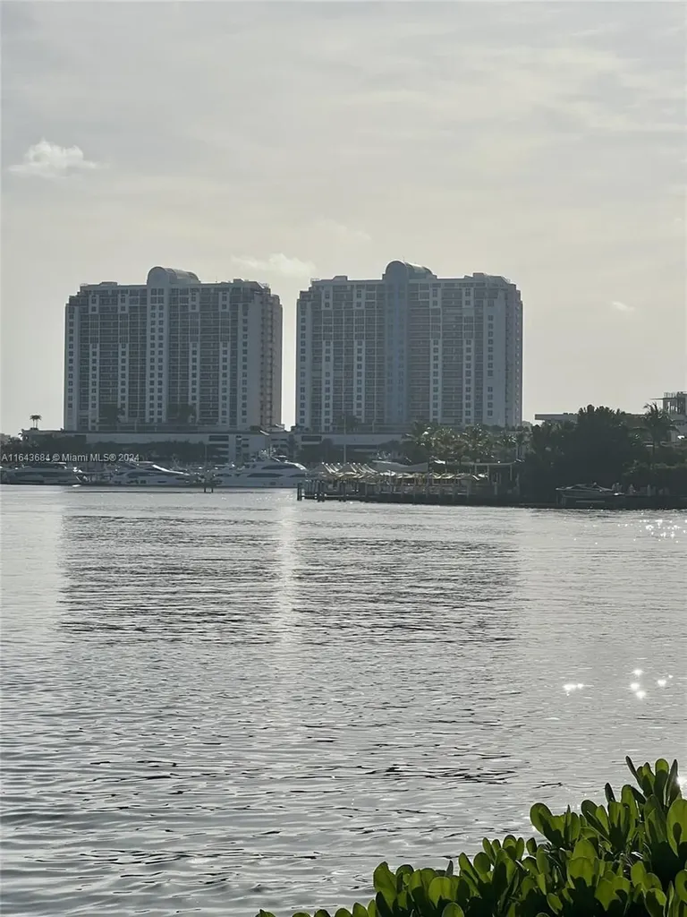 1900 Sunset Harbour Drive Miami Beach FL 33139